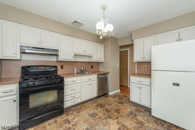 73 Fairmount Rd, Parsippany-troy Hills Twp., NJ 07054