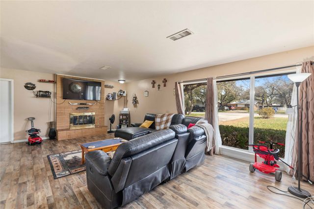 3511 Durham Avenue, Brownwood, TX 76801