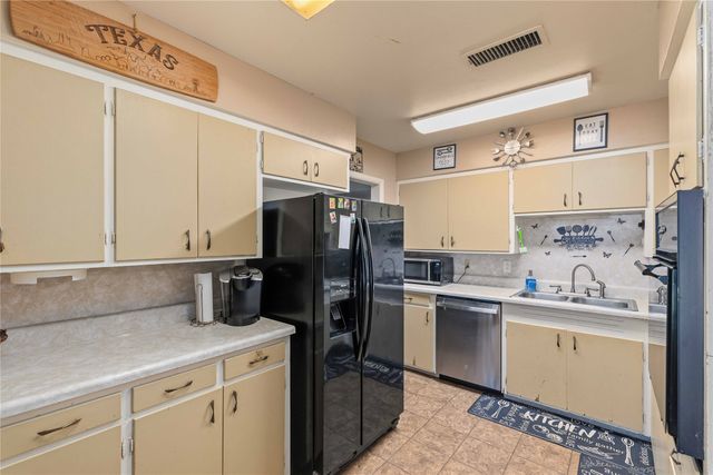 3511 Durham Avenue, Brownwood, TX 76801