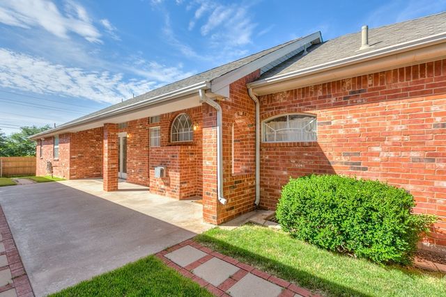 32 Southridge Drive, San Angelo, TX 76904