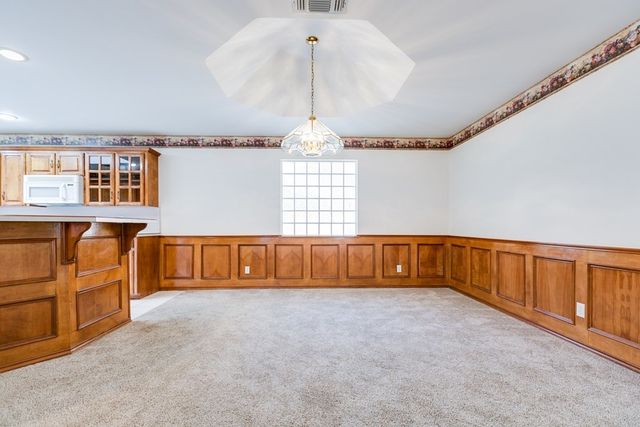 32 Southridge Drive, San Angelo, TX 76904