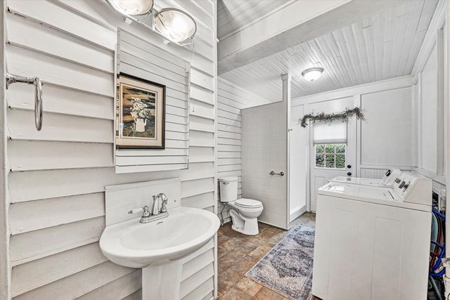 40 High ST, Rocky Mount, VA 24151