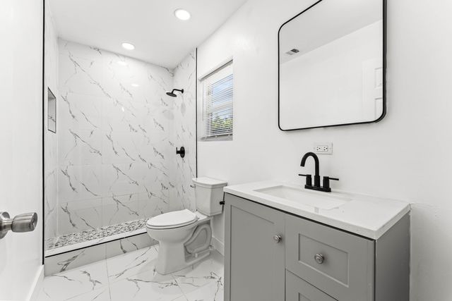 134 SW 14th Avenue A, Boynton Beach, FL 33435