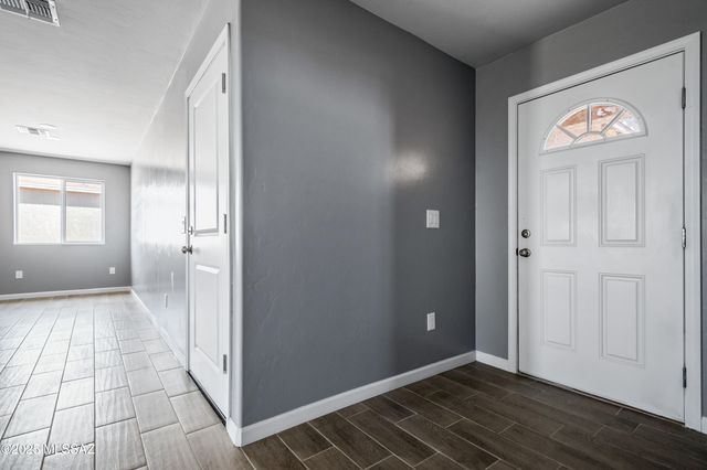 220 S Richmond Drive, Vail, AZ 85641