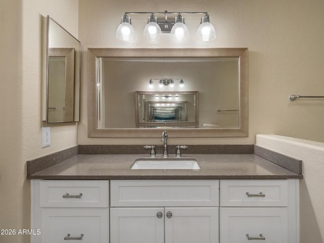 9745 N 95TH Street 227, Scottsdale, AZ 85258