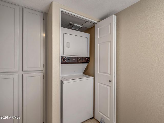 9745 N 95TH Street 227, Scottsdale, AZ 85258