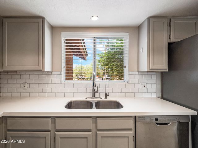 9745 N 95TH Street 227, Scottsdale, AZ 85258