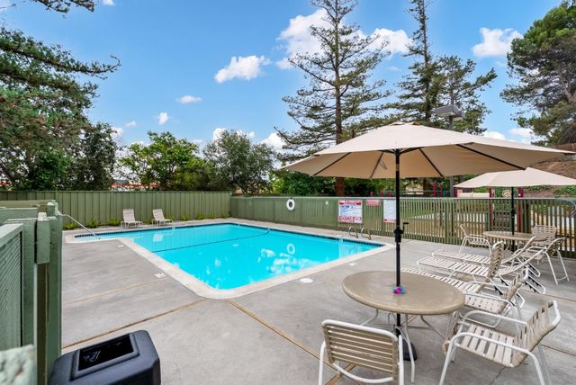 99 Timber Cove 99, Campbell, CA 95008