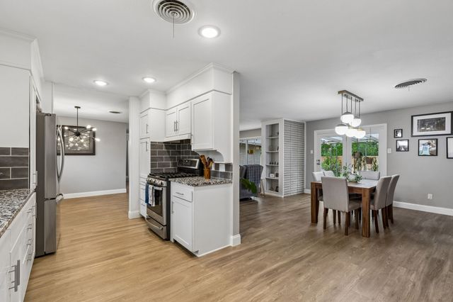 3840 Walton Avenue, Fort Worth, TX 76133