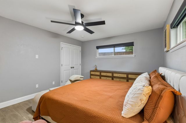 3840 Walton Avenue, Fort Worth, TX 76133