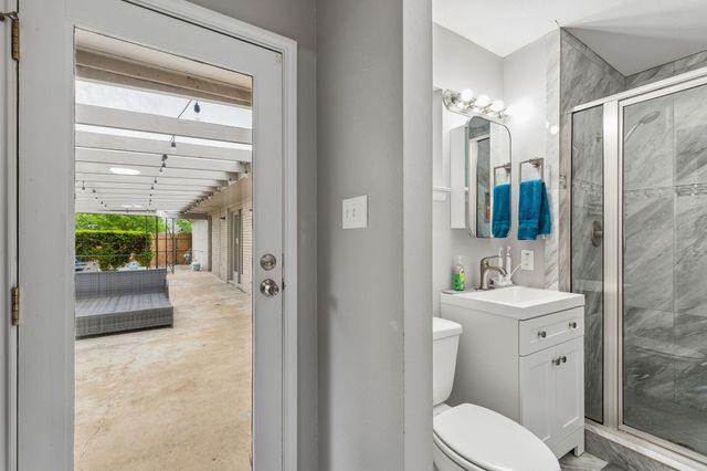 3840 Walton Avenue, Fort Worth, TX 76133