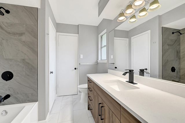 611 Sycamore Drive, Conroe, TX 77302