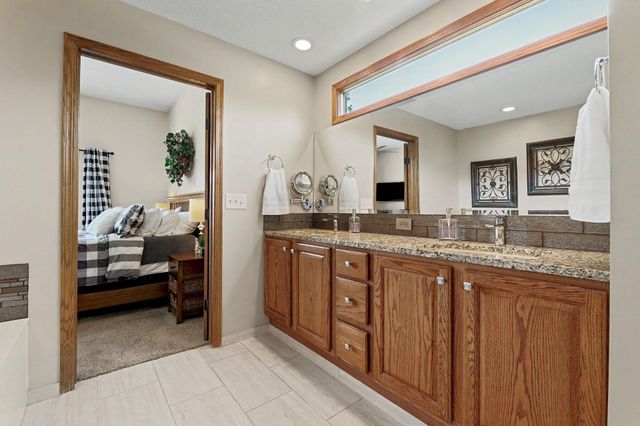 108 N Rainbow Lake Road, Wichita, KS 67235