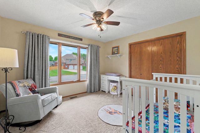 108 N Rainbow Lake Road, Wichita, KS 67235