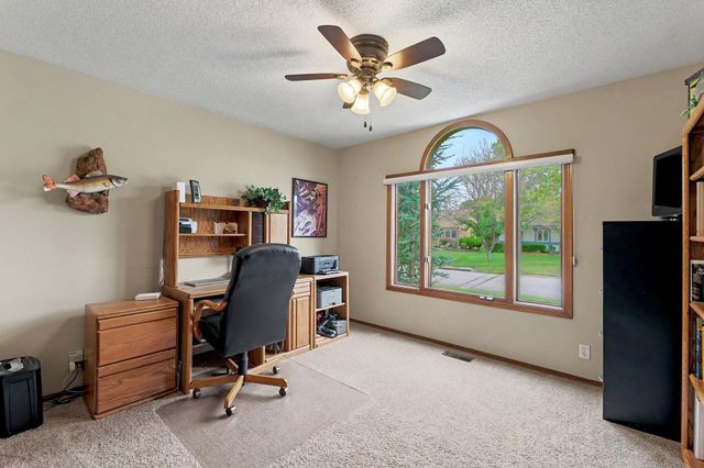 108 N Rainbow Lake Road, Wichita, KS 67235