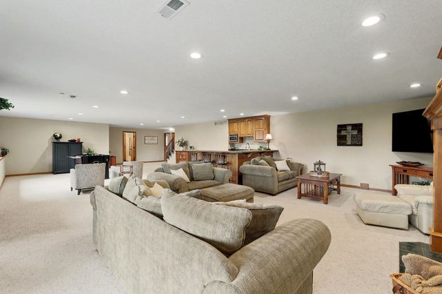 108 N Rainbow Lake Road, Wichita, KS 67235