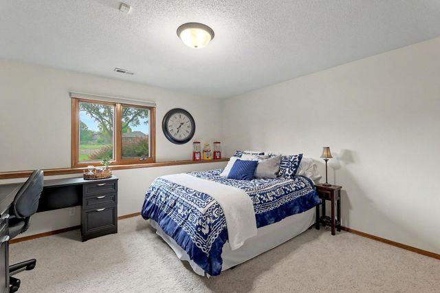 108 N Rainbow Lake Road, Wichita, KS 67235