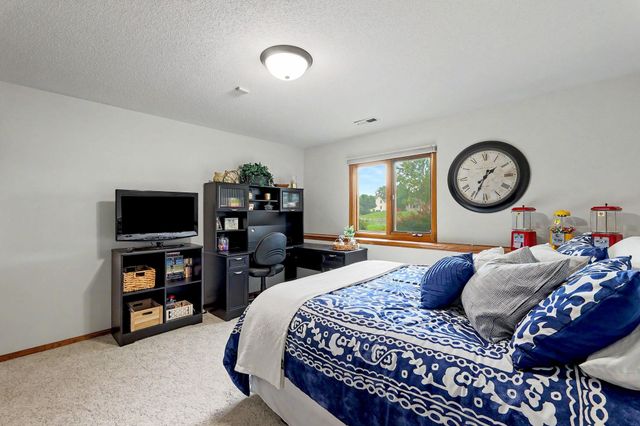 108 N Rainbow Lake Road, Wichita, KS 67235