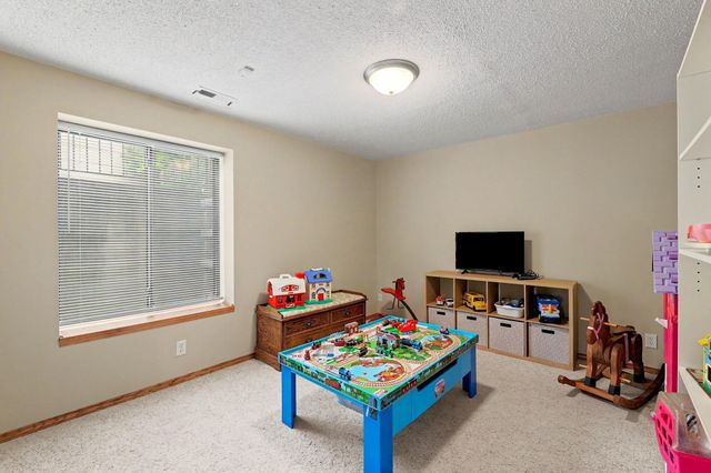 108 N Rainbow Lake Road, Wichita, KS 67235