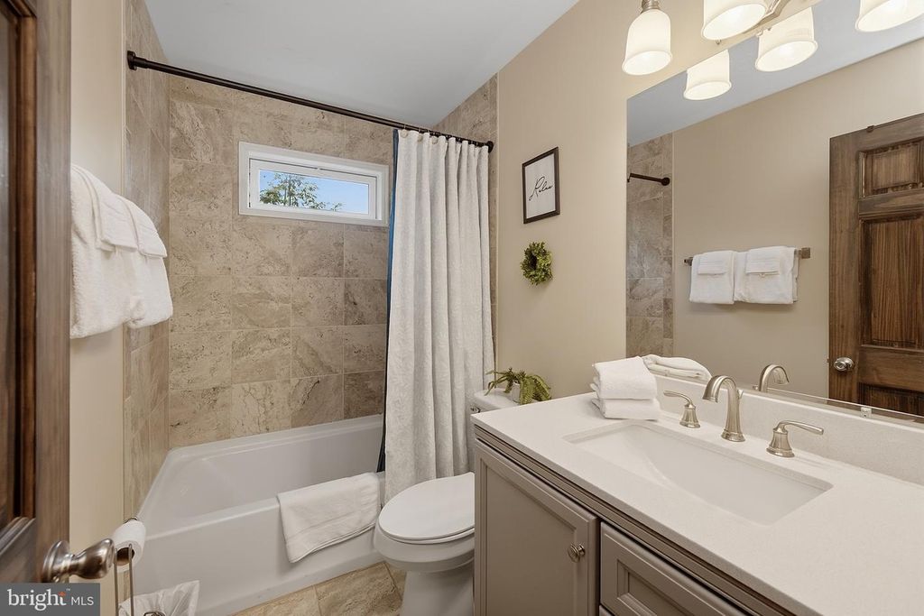 Image 20 of property listing at 1475 MARSH HILL RD, Mc Henry, MD 21541