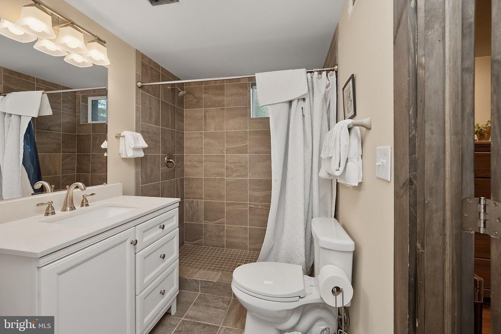 Image 42 of property listing at 1475 MARSH HILL RD, Mc Henry, MD 21541