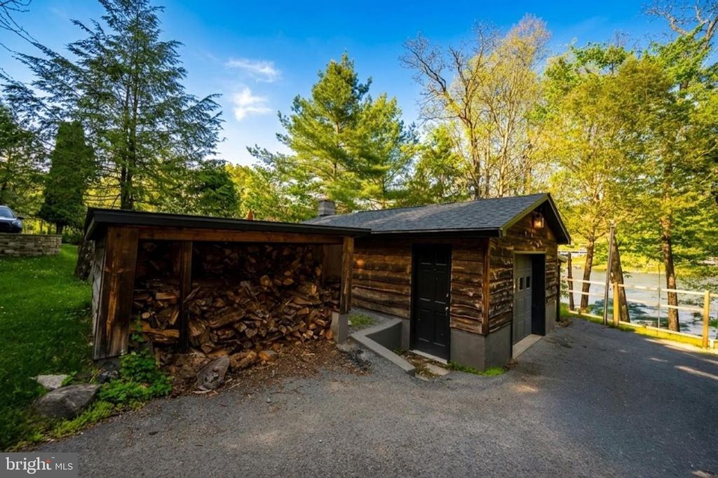 Image 47 of property listing at 1475 MARSH HILL RD, Mc Henry, MD 21541