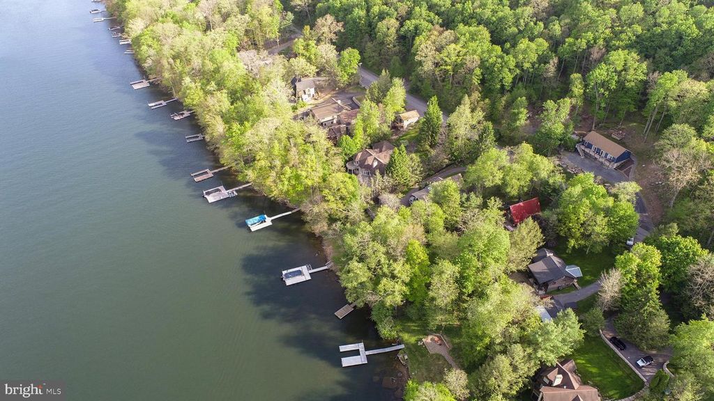 Image 59 of property listing at 1475 MARSH HILL RD, Mc Henry, MD 21541