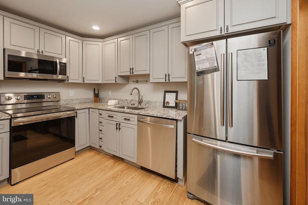 Image 8 of property listing at 1475 MARSH HILL RD, Mc Henry, MD 21541