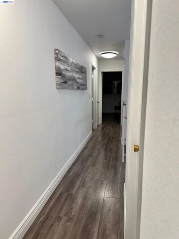 396 Hans Way, San Jose, CA 95133