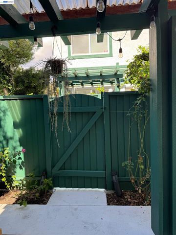 396 Hans Way, San Jose, CA 95133