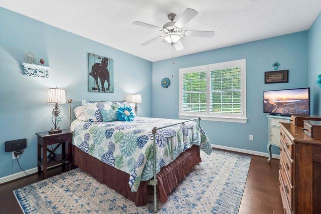 6919 Rustling Oaks Drive, Richmond, TX 77469