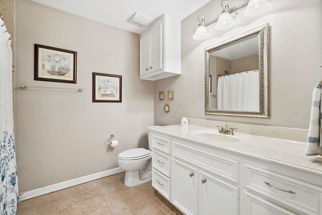 6919 Rustling Oaks Drive, Richmond, TX 77469