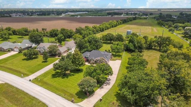 6919 Rustling Oaks Drive, Richmond, TX 77469