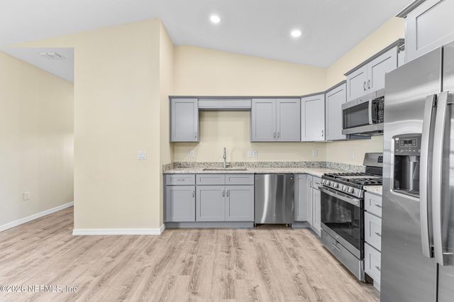 149 LAKE MARGO Drive, Satsuma, FL 32189