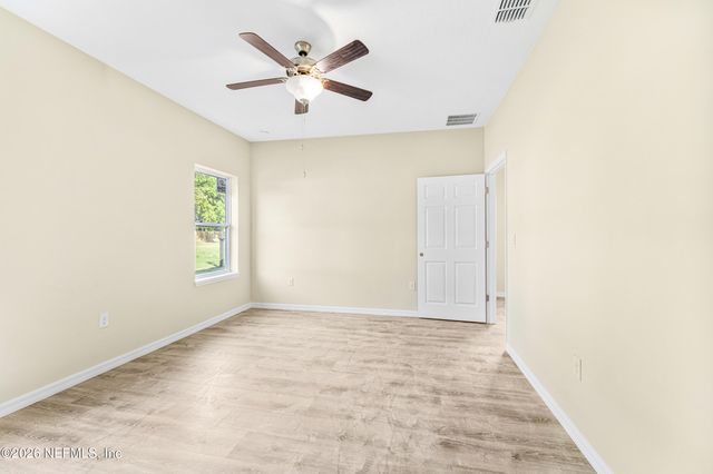 149 LAKE MARGO Drive, Satsuma, FL 32189