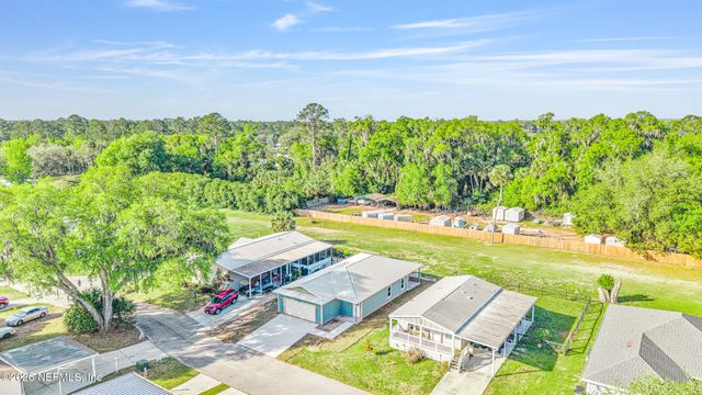 149 LAKE MARGO Drive, Satsuma, FL 32189