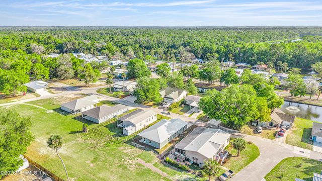 149 LAKE MARGO Drive, Satsuma, FL 32189