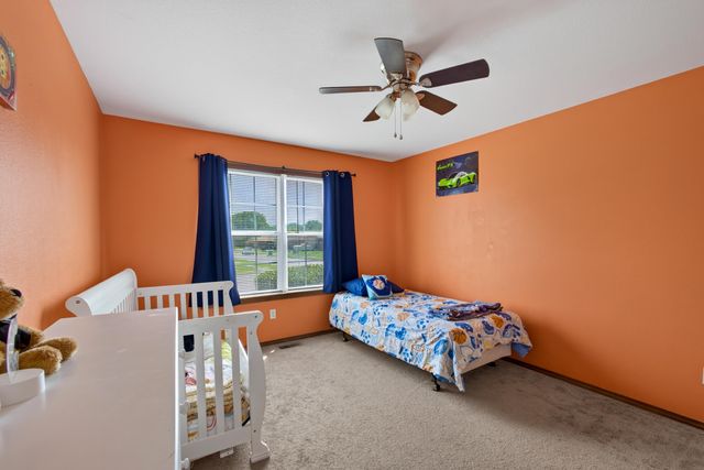 709 S Hazelnut Avenue, Springfield, MO 65802