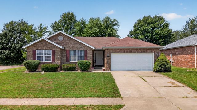 709 S Hazelnut Avenue, Springfield, MO 65802