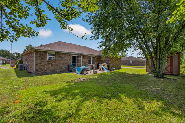 709 S Hazelnut Avenue, Springfield, MO 65802
