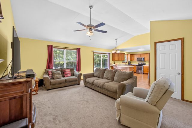 709 S Hazelnut Avenue, Springfield, MO 65802