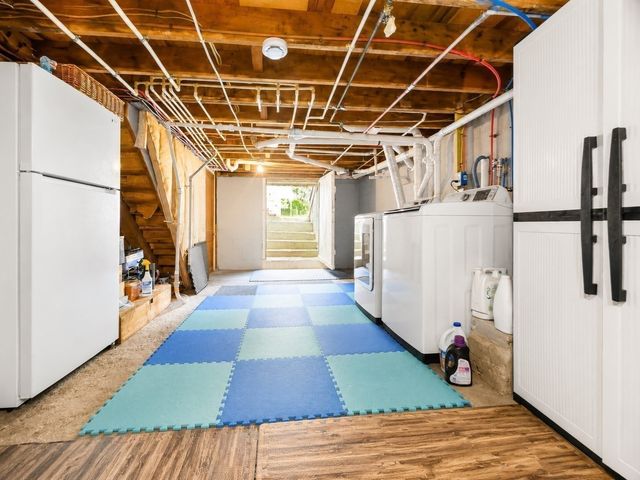 56 Kirby Ave, Lunenburg, MA 01462