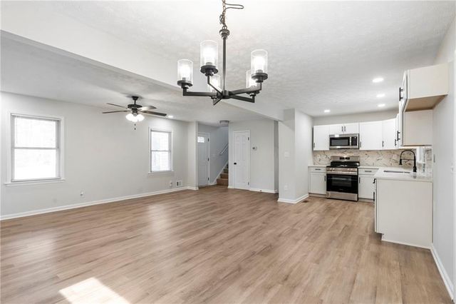 7562 Asbury Manor Drive, Lithonia, GA 30058