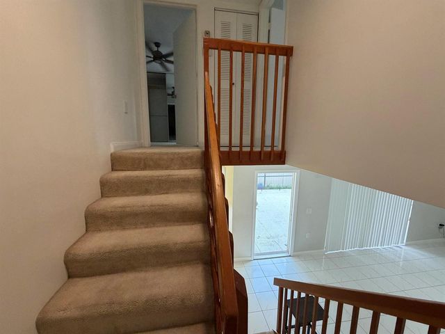 7622 N 76th Way 200, West Palm Beach, FL 33407