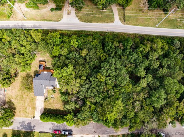 Woodcrest Lane, Catoosa, OK 74015