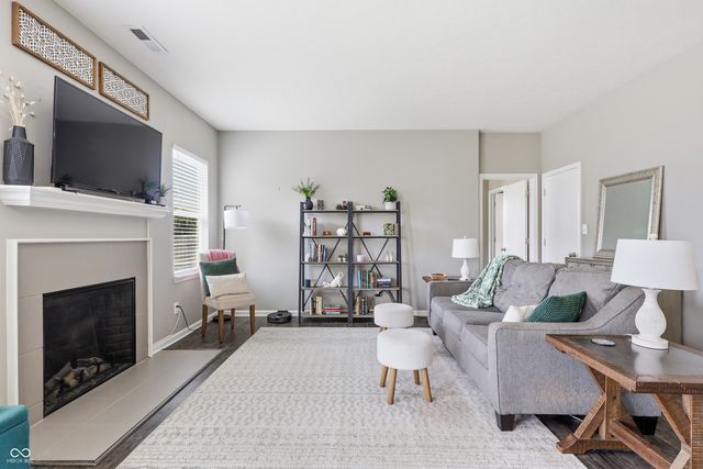 15343 Royal Grove, Noblesville, IN 46060