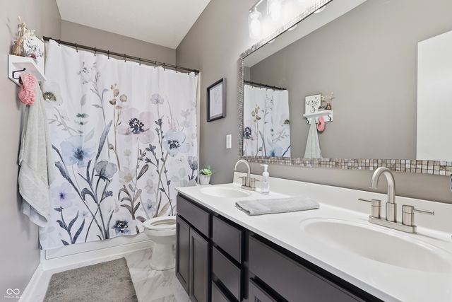 15343 Royal Grove, Noblesville, IN 46060