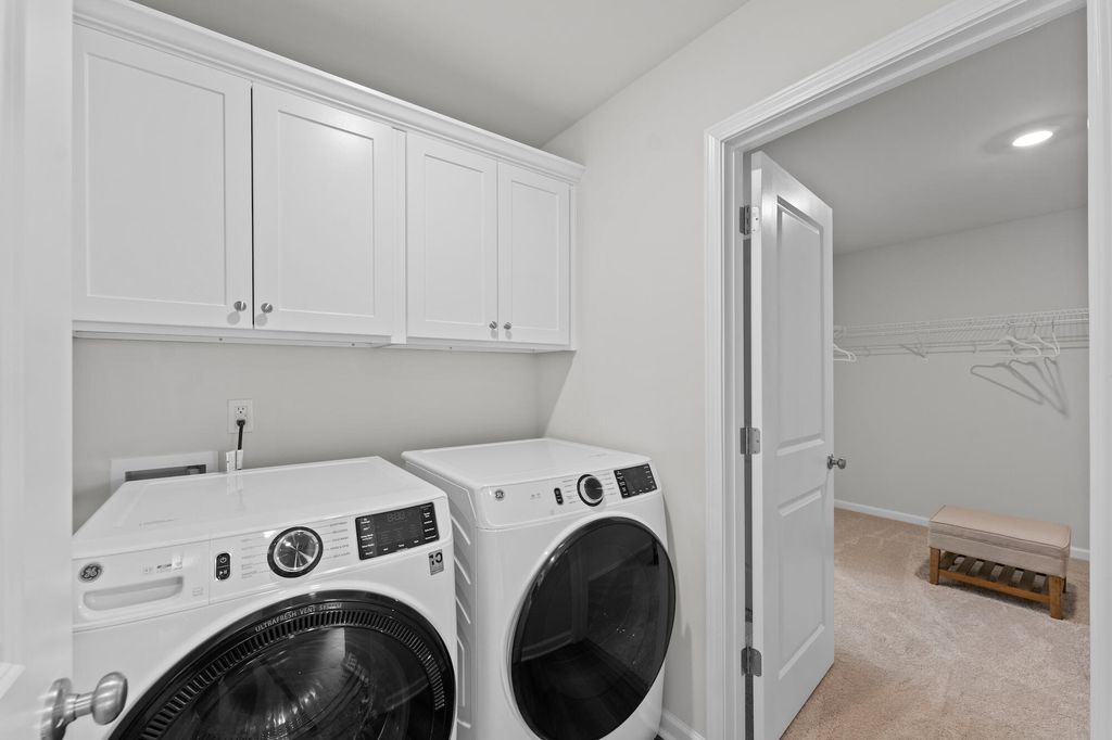 Image 8 of property listing at 502 O'Leary Circle, Summerville, SC 29483