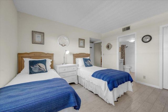 300 N Highway A1a 305i, Jupiter, FL 33477