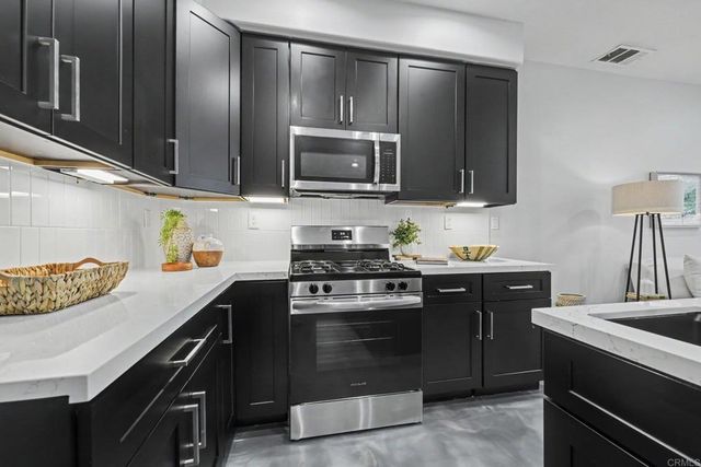 294 Candera Lane, San Marcos, CA 92069
